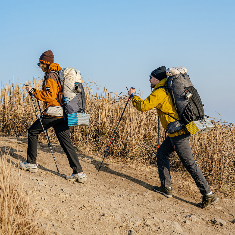 Naturehike Rock 2.0 60l (M) - ultralehký trekový batoh 1262g - krémový